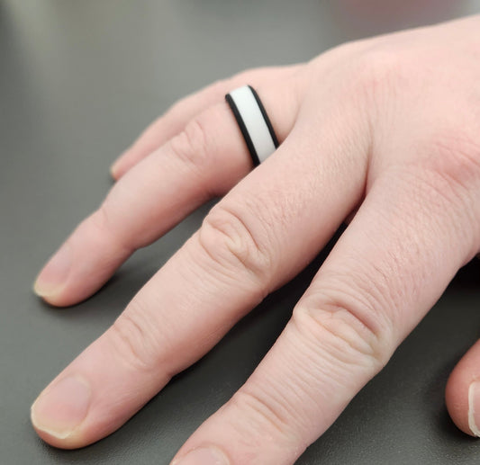 Duo - Black & White - Tomsey